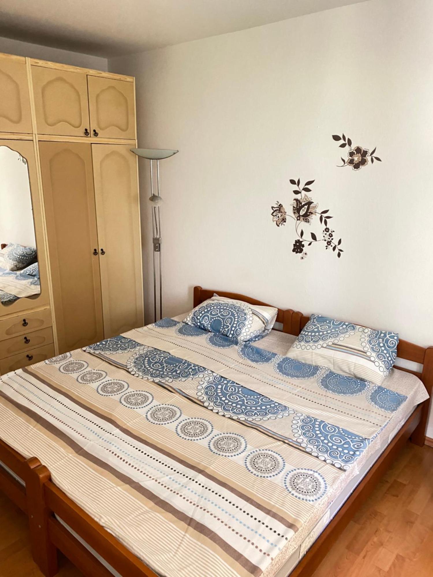 Апартаменты Apartman - Dobrota Sun Котор Экстерьер фото